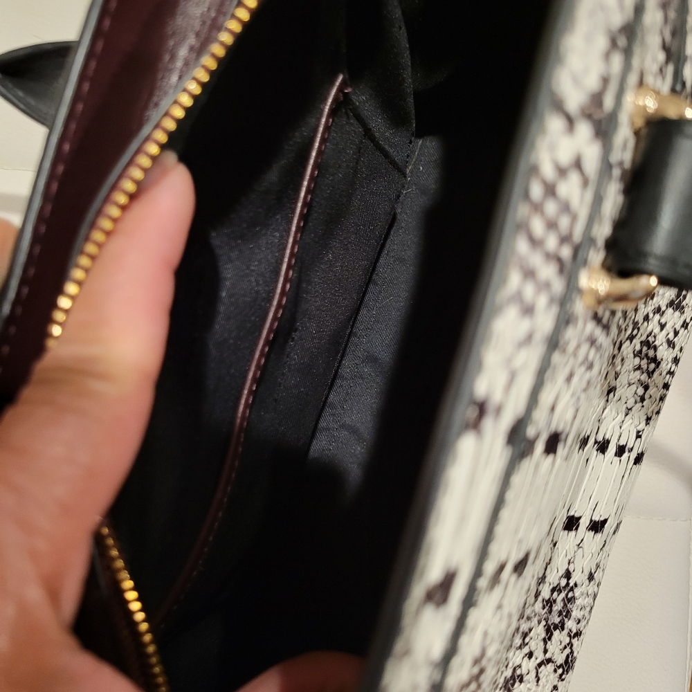 EUC Coach Exotic Swagger Satchel - Picture 12 of 15